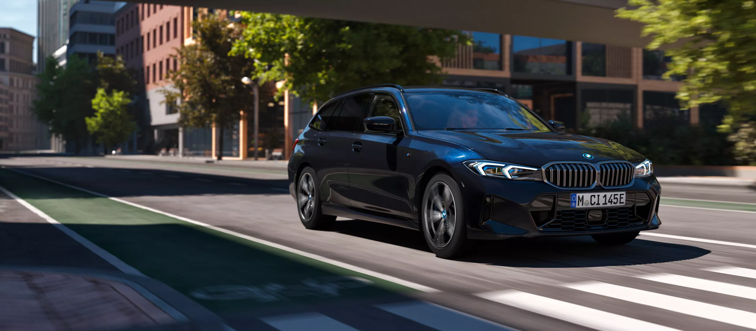 BMW 3 TOURING PLUG-IN HIBRID. BMW 3 TOURING PLUG-IN HIBRID.